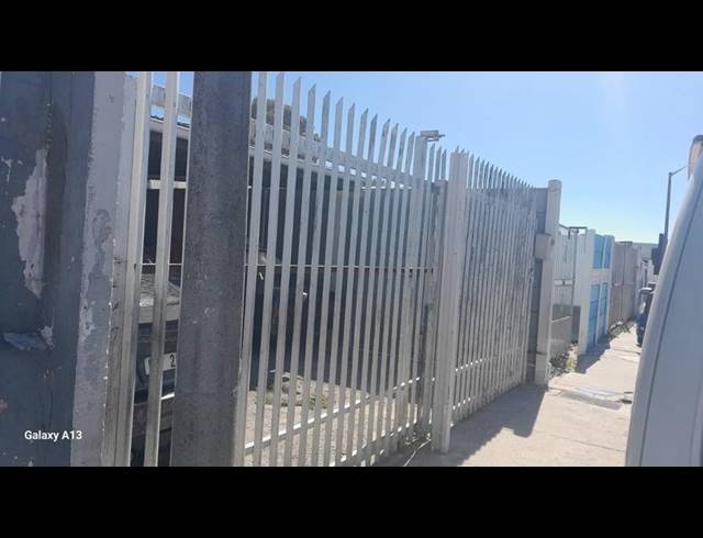 3 BEDROOM HOUSE FOR SALE IN WESTRIDGE